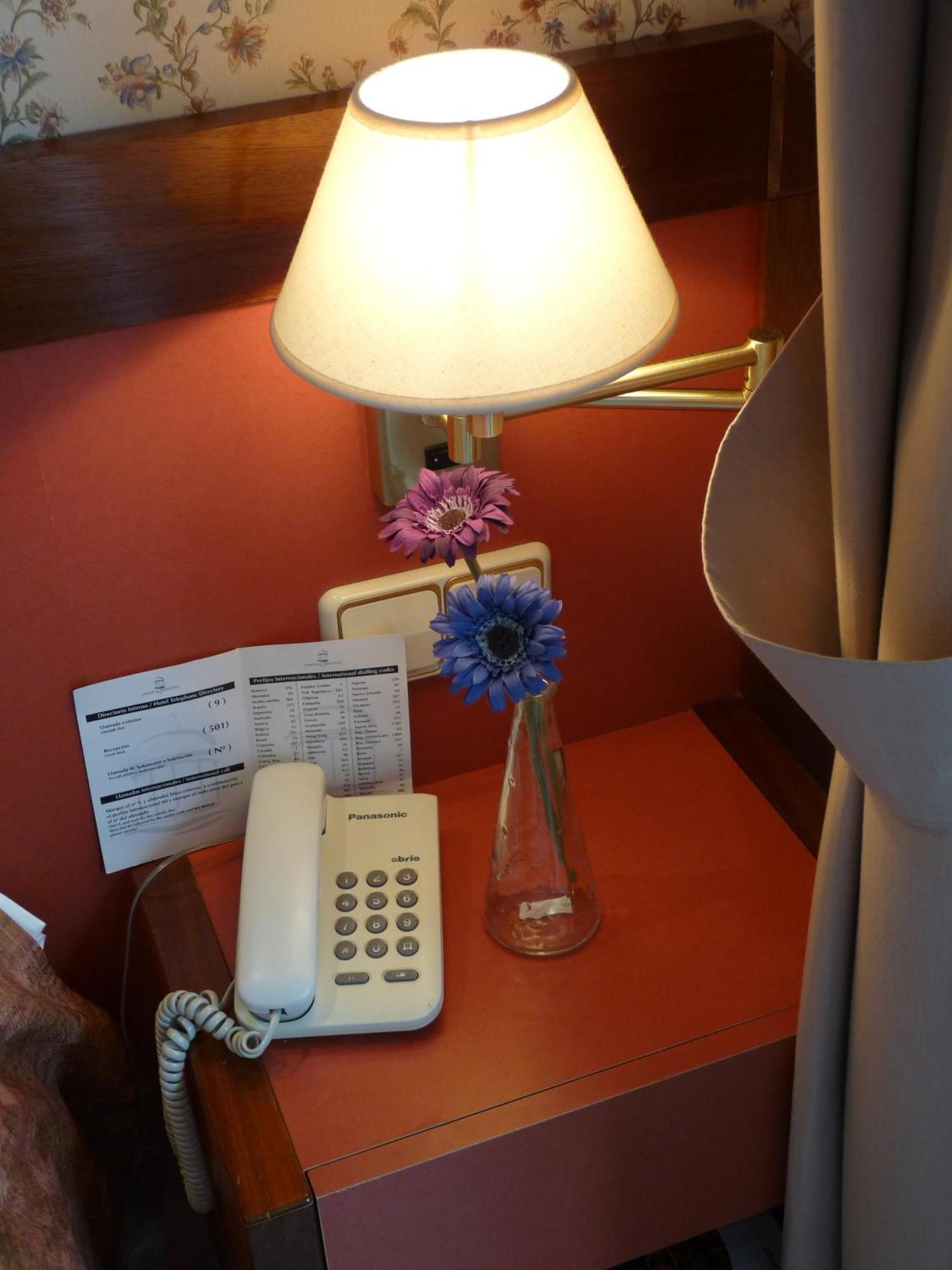 Hotel Jardin De Aranjuez Pokoj fotografie